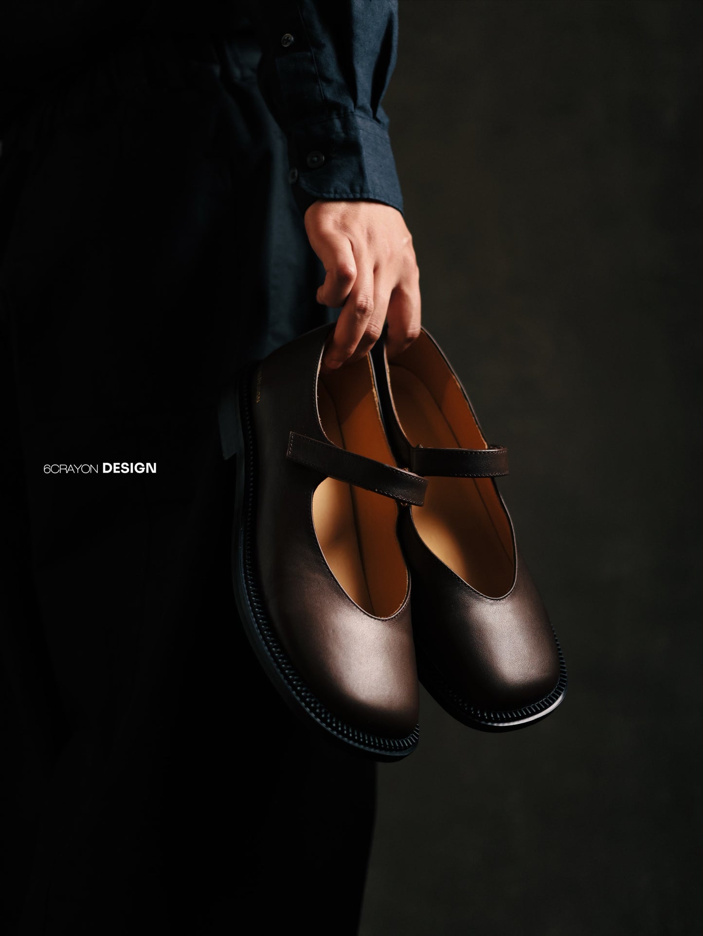 6CRAYON Unisex Black Full-Grain Leather Mary Janes