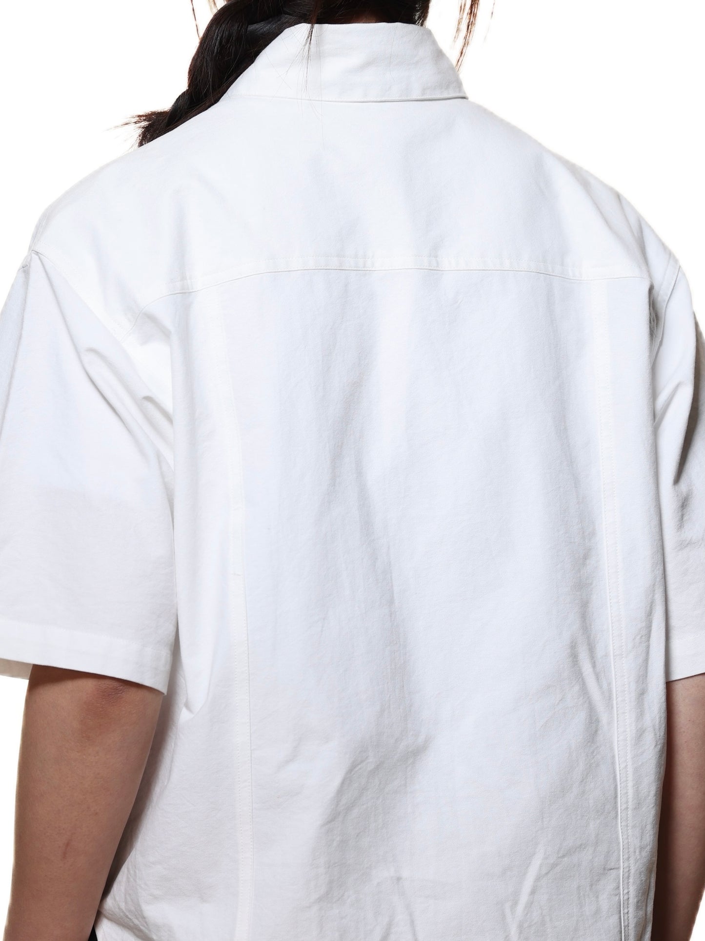 6CRAYON Cropped Oxford Shirt – Rounded Collar & Pleated Structured Short-Sleeve
