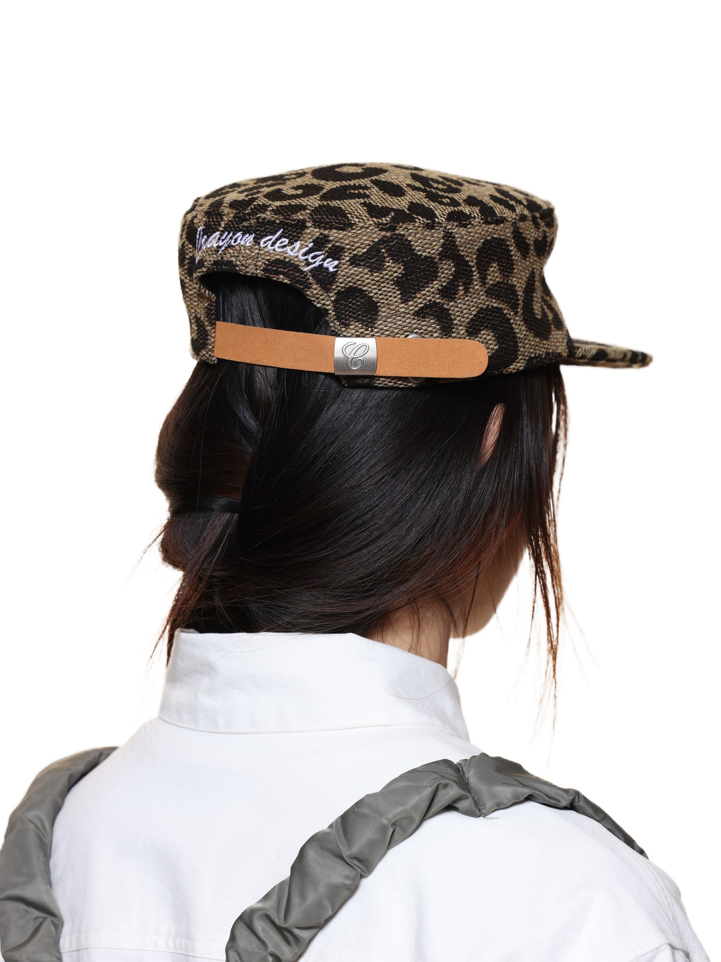 6CRAYON WEAVE LEOPARD PRINT BRIMMED BASEBALL CAP